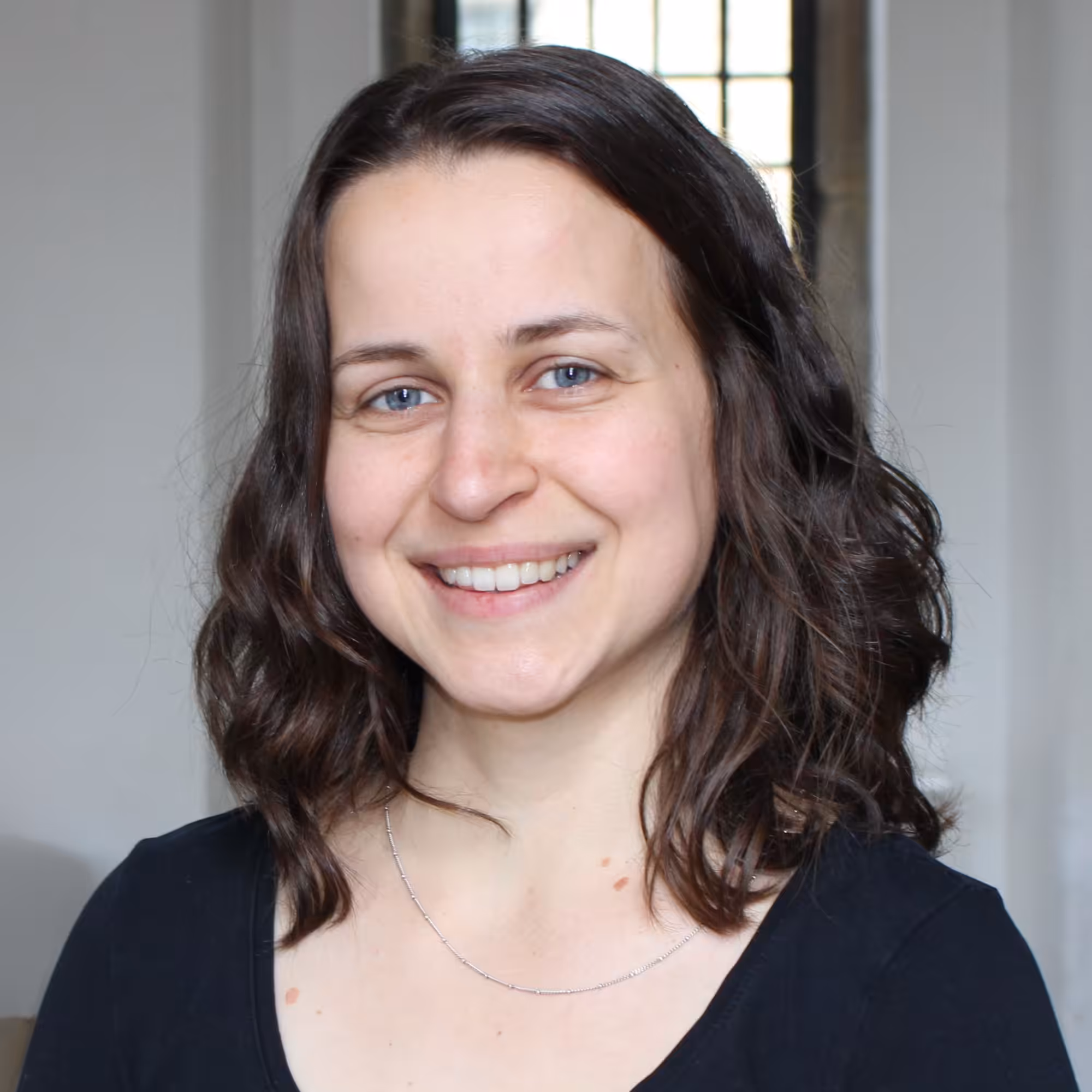 Zuzka headshot